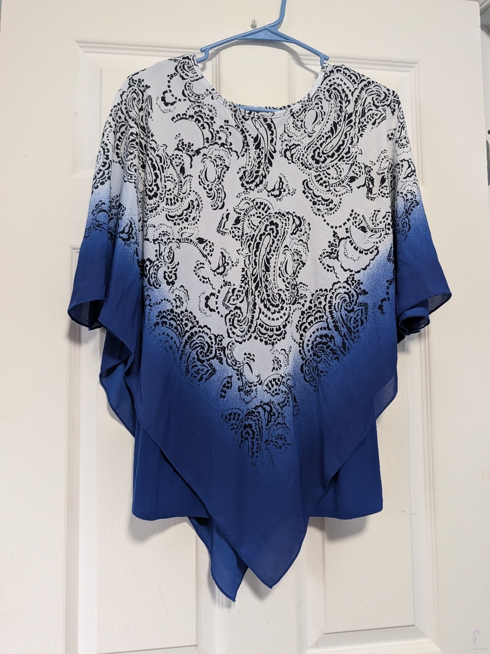 Slim Factor Blue Ombre Paisley Poncho Top Womens Size  S-M